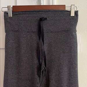 SPANX Dark Gray Skysoft hi-rise legging Size Medium Petite NWT